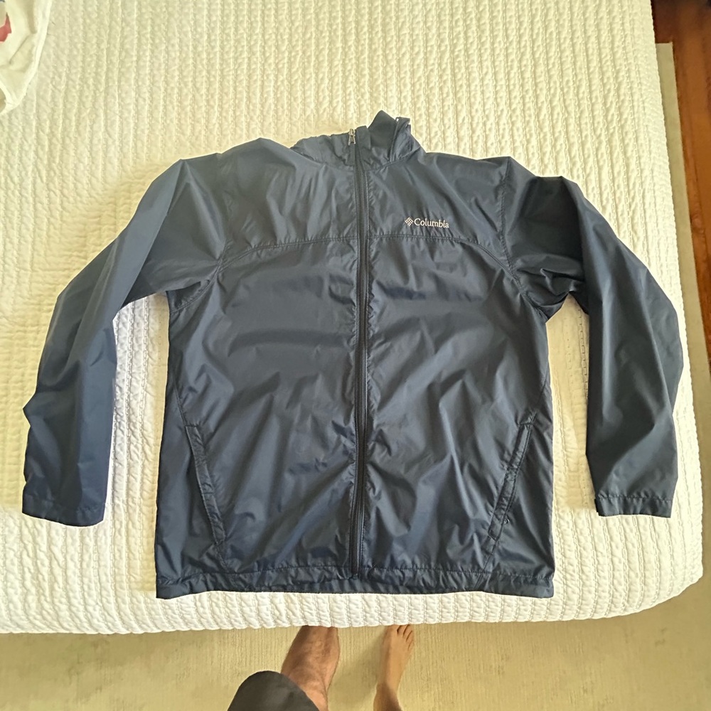 Columbia men’s rain jacket, navy size large
